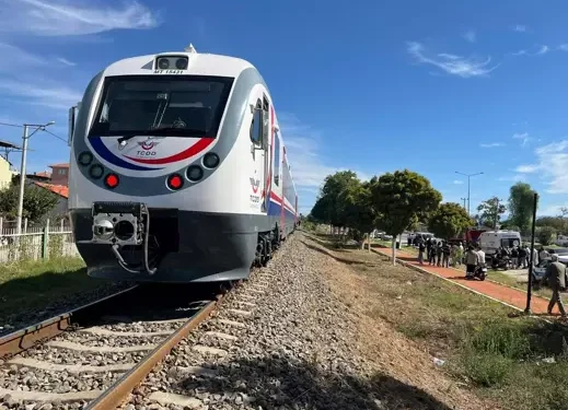 İncirliova'da trenin çarptığı kadın hayatını kaybetti