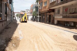İncirliova’da yeni yollar Kurban Bayramı’na yetişecek (2) İncirliova’da yeni yollar Kurban Bayramı’na yetişecek (2)