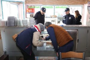 İncirliova’da yılbaşı öncesi gıda denetimleri sıklaştırıldı (2)