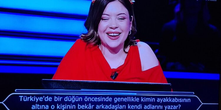 İncirliovalı Ceylin, Şalvarıyla “Kim Milyoner Olmak İster”e damga vurdu (1)