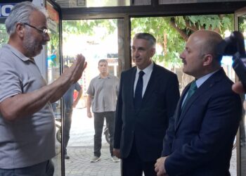 İncirliovalı esnaf Kaymakamı Vali’ye şikayet etti (5)