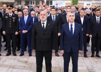 İncirliovalılar Ata'sını saygıyla andı (2)