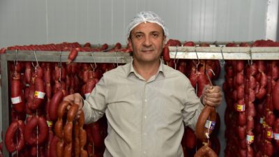 Genç Güven Deve Dana Sucukları, 1966'dan bu yana İncirliova'nın coğrafi