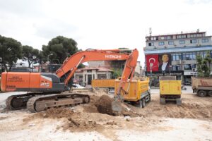 İncirliova’ya son yılların en büyük hizmeti yapıyor (1) İncirliova’ya son yılların en büyük hizmeti yapıyor (1)