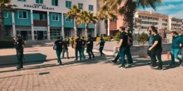 İş yeri ve evleri kurşunlayan çeteye operasyon 7 tutuklama