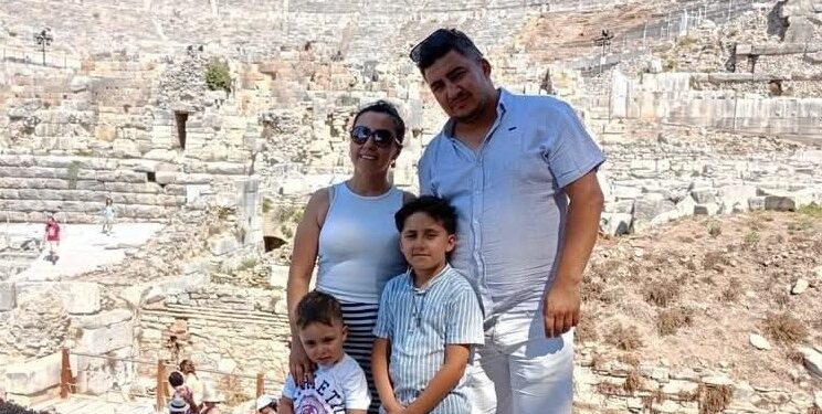 İtfaiyecinin evinde çıkan yangında eşi ve çocukları vefat etti