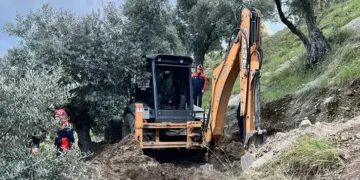 Kaçak kazı sırasında toprağın altında kaldı