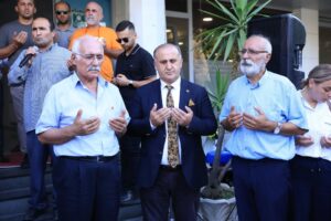 Kalp krizi geçiren belediye personeli hayatını kaybetti (2) Kalp krizi geçiren belediye personeli hayatını kaybetti (2)