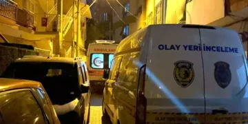 Kanser hastası eşini yatağında uyurken öldürdü