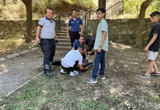 Kar maskeli saldırgan, 16 yaşındaki genci bıçakladı