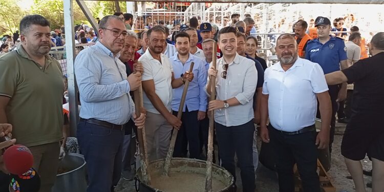 Karacasu’da Keşkek kazanları 742’inci kaynadı