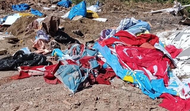 Karacasu’da skandal görüntü Türk Bayrakları çöpte bulundu