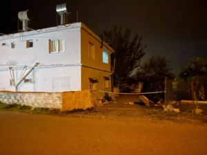 Karısını baltayla öldürüp, banyoya gömdü Karısını baltayla öldürüp, banyoya gömdü