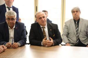 Kaya Hizmeti durdurmak Aydın’a ihanettir