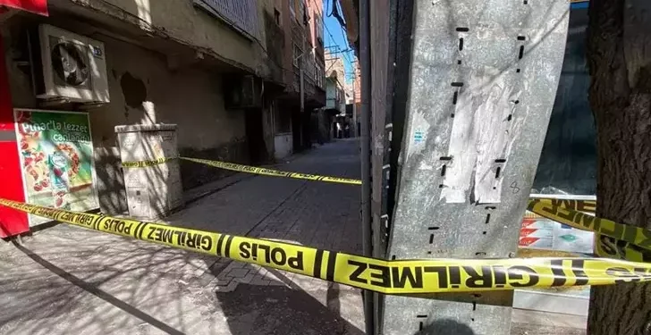 Kayınpederi, tartıştığı gelinini tabancayla öldürdü