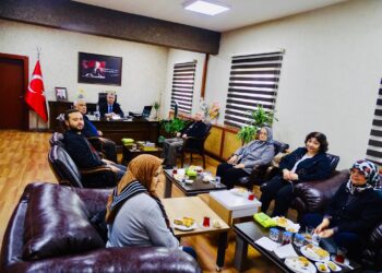 Kaymakam İlhan Abay, şehit ailelerini makamında ağırladı (3)