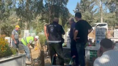 Köşk’te 2 yıl önce ölen kişinin mezarı açıldı Aydın’ın Köşk ilçesinde devam eden akrabalık davası kapsamında, 2024 yılında