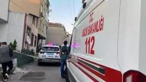 Kötü koku gelen evde anne kız ölü bulundu