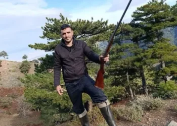 Küfürleşmeyle başlayan kavgada kan aktı