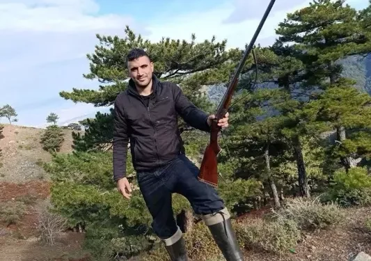 Küfürleşmeyle başlayan kavgada kan aktı