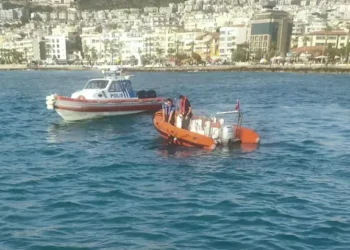 Kuşadası'nda, denizde erkek cesedi bulundu