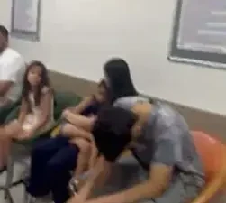 Aydın'ın Kuşadası ilçesinde 28 kişi, konakladıkları 5 yıldızlı otelde zehirlendikleri