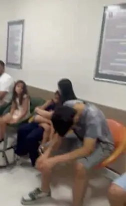 Aydın'ın Kuşadası ilçesinde 28 kişi, konakladıkları 5 yıldızlı otelde zehirlendikleri