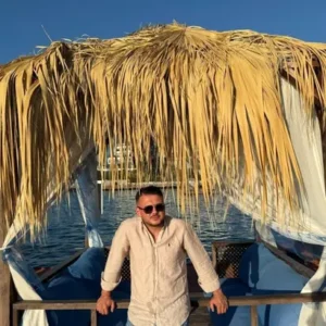 Kuşadası'nda tartıştığı arkadaşını tabancayla öldürdü Kuşadası'nda tartıştığı arkadaşını tabancayla öldürdü
