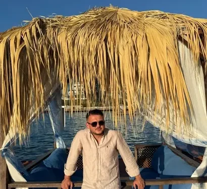 Kuşadası'nda tartıştığı arkadaşını tabancayla öldürdü