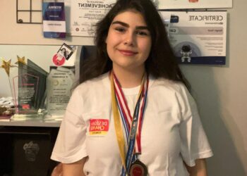 Lisesi öğrencisi Rengin’den Uluslararası bilim başarısı (1)