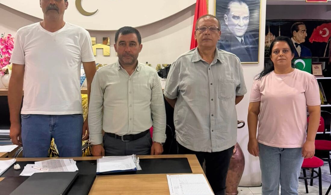MHP İncirliova İlçe Başkanı Özdemir ilk toplantısını yaptı Milliyetçi Hareket Partisi (MHP) İncirliova İlçe Başkanlığı'na yeniden seçilen Ercan