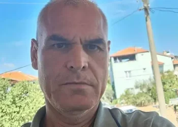 Mermer kesme makinesine başı sıkışan işçi öldü