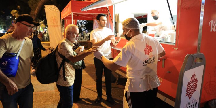 Mevlid Kandil’inde Osmanlı şerbeti ikramı (2)