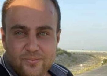 Motosikletle çaya düşen sürücü hastanede öldü
