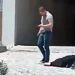 Oğlunu öldürüp başında polisi bekledi