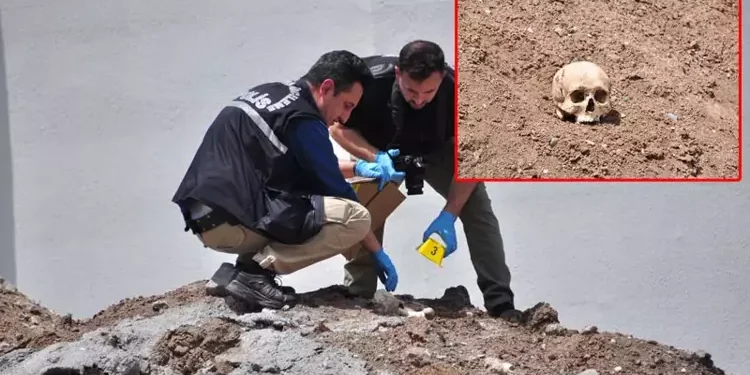 Okul inşaat kazısından insan kafatası ve kemikler çıktı