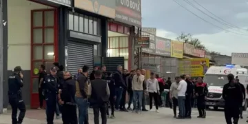 Oto boyama atölyesine pompalı saldırı 12 yaralı