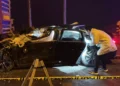 Otomobil kırmızı ışıkta bekleyen TIR’a çarptı 4 ölü