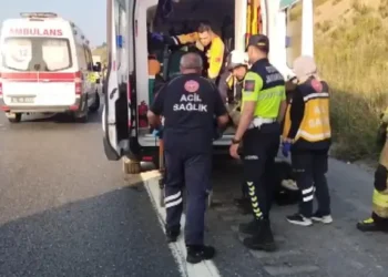 Otoyolda feci kaza; 1'i bebek 3 kişi hayatını kaybetti