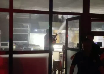 Özel okul kantininde korkutan yangın