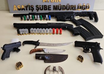 Paylaştıkları silahlar başlarını yaktı