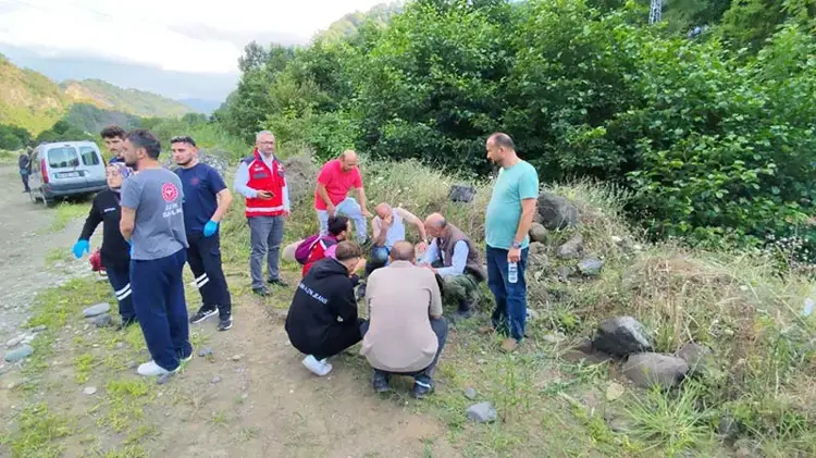 Piknik faciayla bitti Sel sulari anne ve 2 kizini yuttu