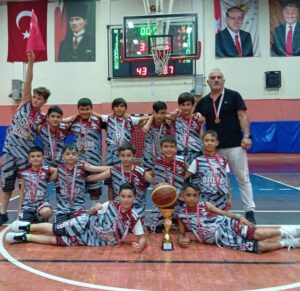 İncirliova’yı başarıyla temsil eden Öztürk Spor Kulübü U10 Takımı, Aydın