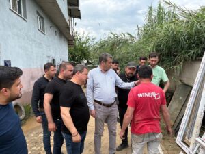 Sel mağduru esnafın imdadına Künkcü yetişti (3) Sel mağduru esnafın imdadına Künkcü yetişti (3)