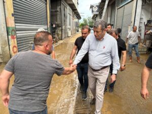 Sel mağduru esnafın imdadına Künkcü yetişti (4) Sel mağduru esnafın imdadına Künkcü yetişti (4)