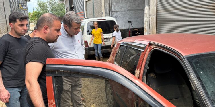 Sel mağduru esnafın imdadına Künkcü yetişti (5)