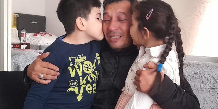 Önce birlikte yaşadığı kadından, şimdide çocuklarından oldu