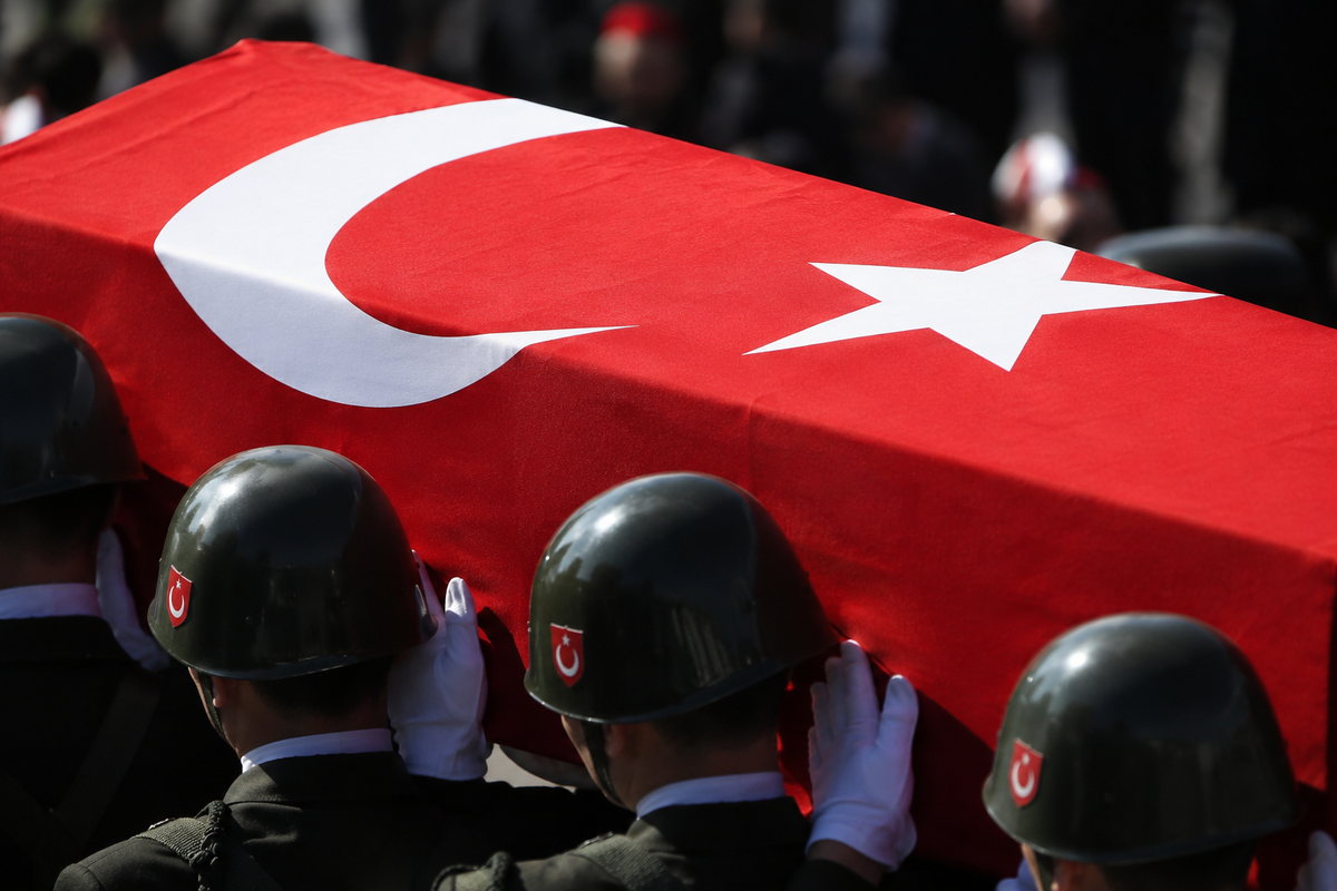 Zeytin Dalı Harekat Bölgesi'nde görev sırasında rahatsızlanan Tankçı Uzman Çavuş