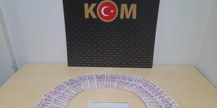 Söke Otogarında üzerinden sahte 21 bin TL ile yakalandı