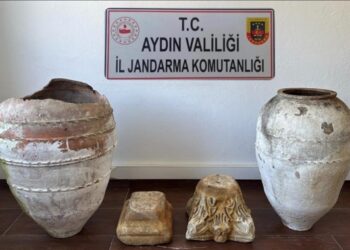 Söke’de evden tarihi eser çıktı